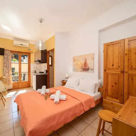 阿莱克萨图斯公寓酒店 4* Agia Efimia