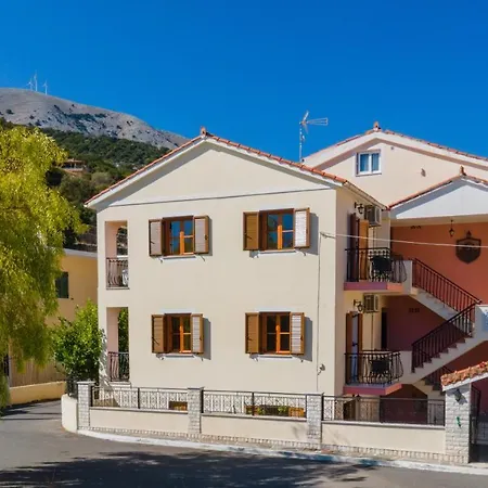 Alexatos & Aparthotel 4*