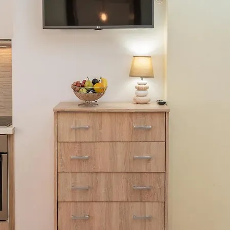 阿莱克萨图斯公寓酒店 公寓式酒店 Agia Efimia