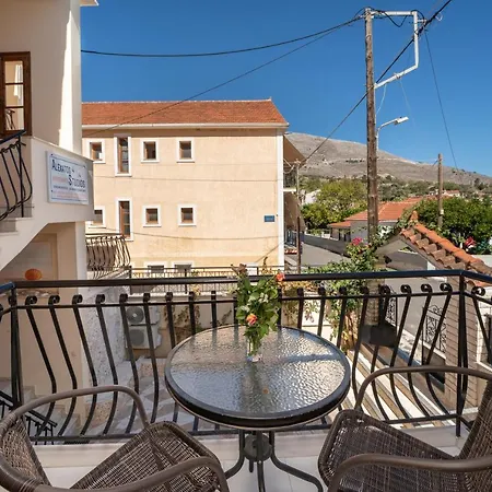 Alexatos & Aparthotel Agia Efimia