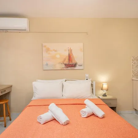 阿莱克萨图斯公寓酒店 公寓式酒店 Agia Efimia