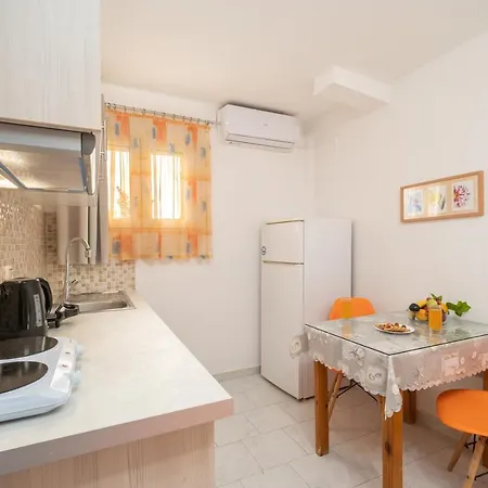 阿莱克萨图斯公寓酒店