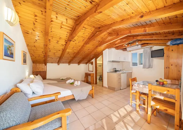 Alexatos & 4* Agia Efimia