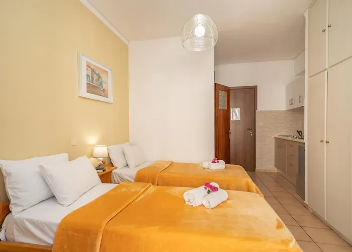 Aparthotel Alexatos & 4*