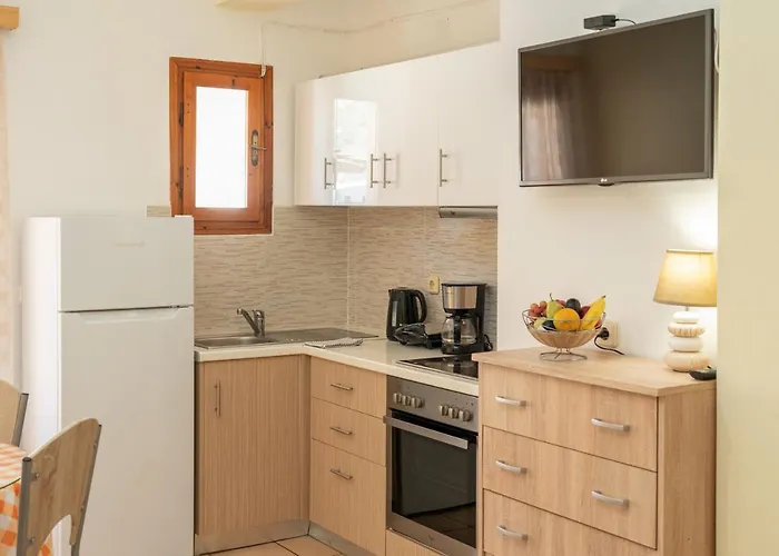 Aparthotel Alexatos & Agia Efimia