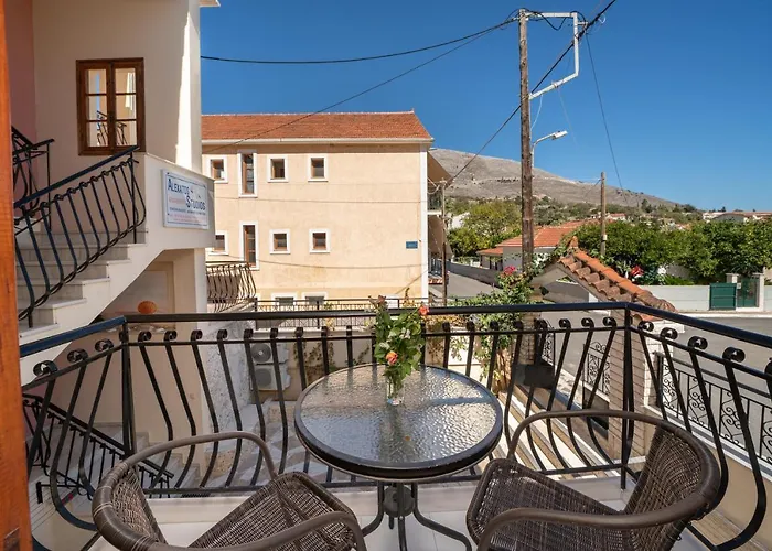 Alexatos & Aparthotel Agia Efimia